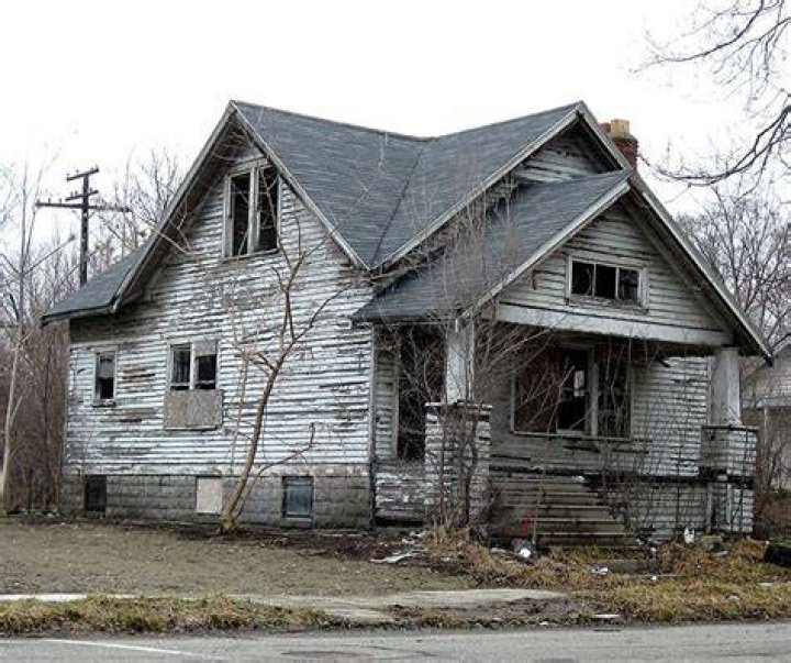 Abandoned Detroit Roofless House