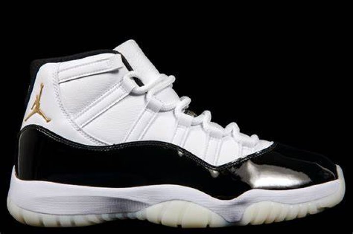 Air Jordan 11 "Midnight Navy" Coming This Black Friday: First Look