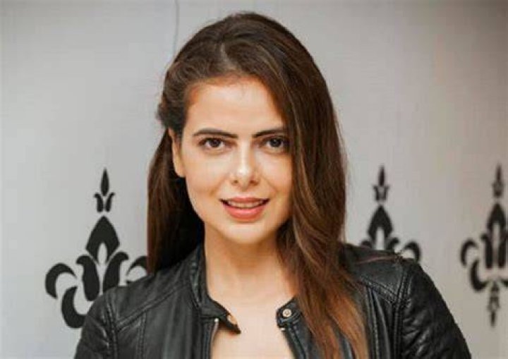 Alisha Abdullah Biography, Age, Height, Husband, Net Worth, Family