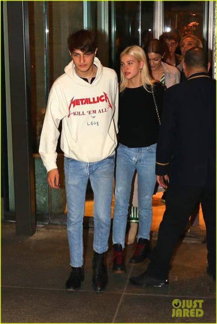 Anwar Hadid with his girlfriend Dua Lipa