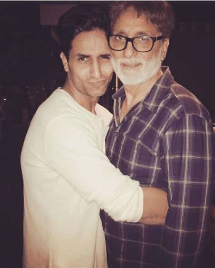 Arslan Goni with his father