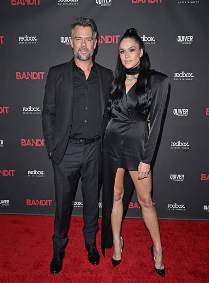 Audra Mari Height – Josh Duhamel New Girlfriend