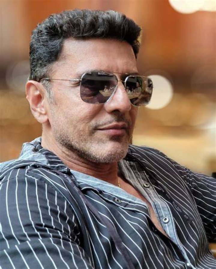 Babloo Prithiveeraj Biography, Age, Height, Wife, Net Worth, Family