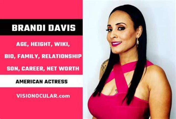 Brandi Davis height