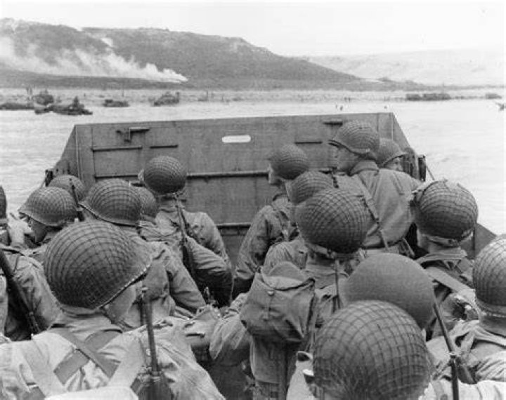 British Troops During The Normandy Invasion