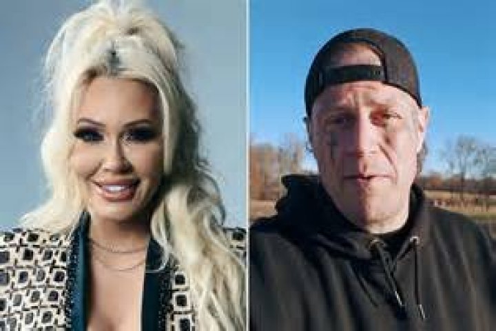 Bunnie Xo wit her husband and daughter