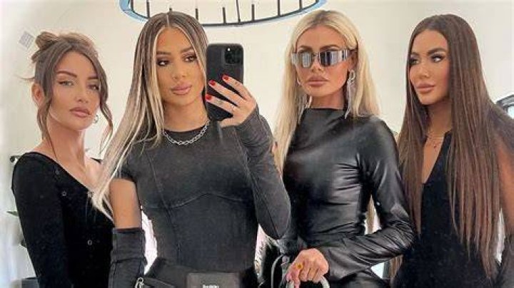 Chloe Sims with her sisters Demi Sims and Frankie Sims