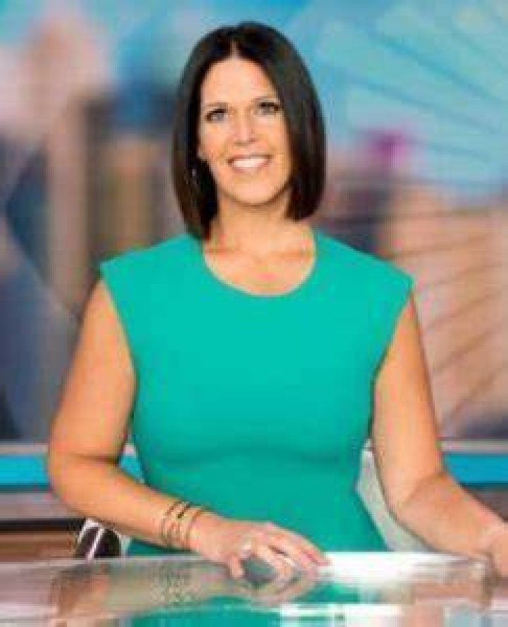 Dana Jacobson Biography, Age, Height, Husband, Net Worth, Family