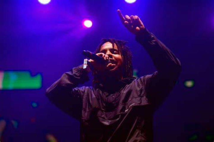 Earl Sweatshirt Trashes Kendrick Lamar & J. Cole, Claims He Was Hacked