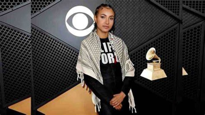 Esperanza Spalding Biography, Age, Height, Husband, Net Worth, Family