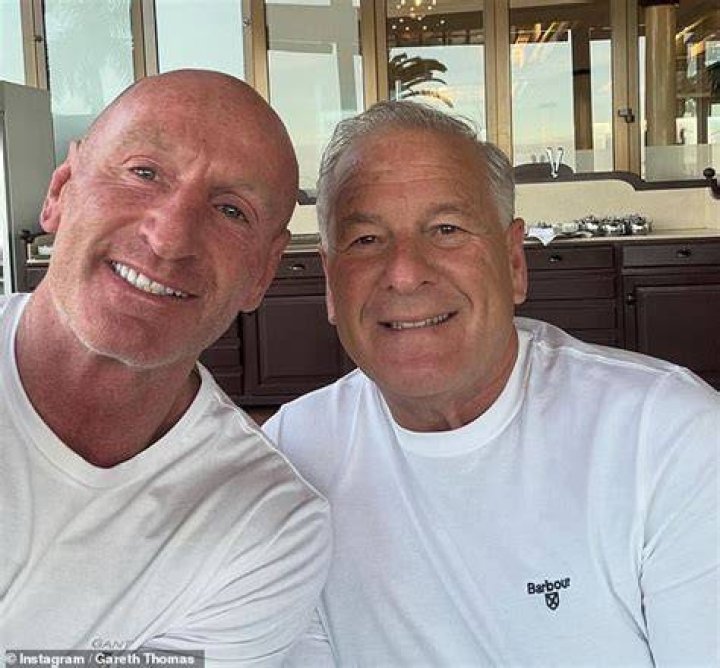 Gareth Thomas Gay Husband Ian Baum! Net Worth and Salary Now