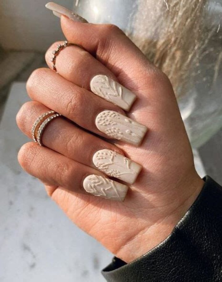Gianna Hammer loves nail art