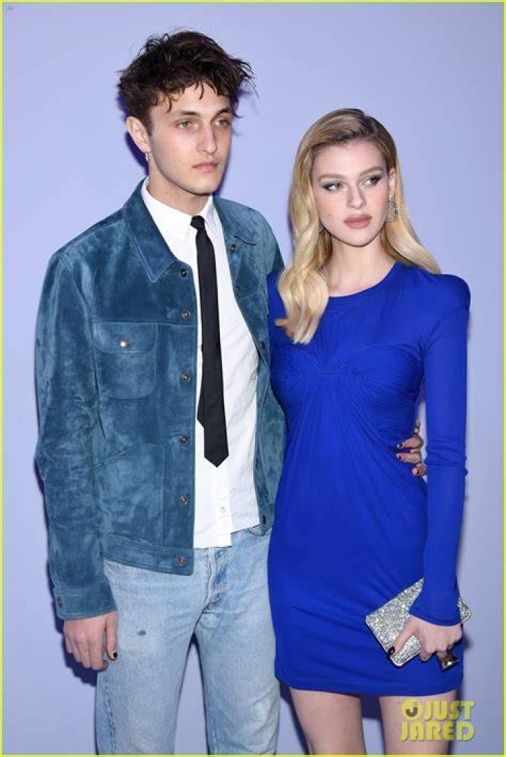 Hadid dated Nicola Peltz