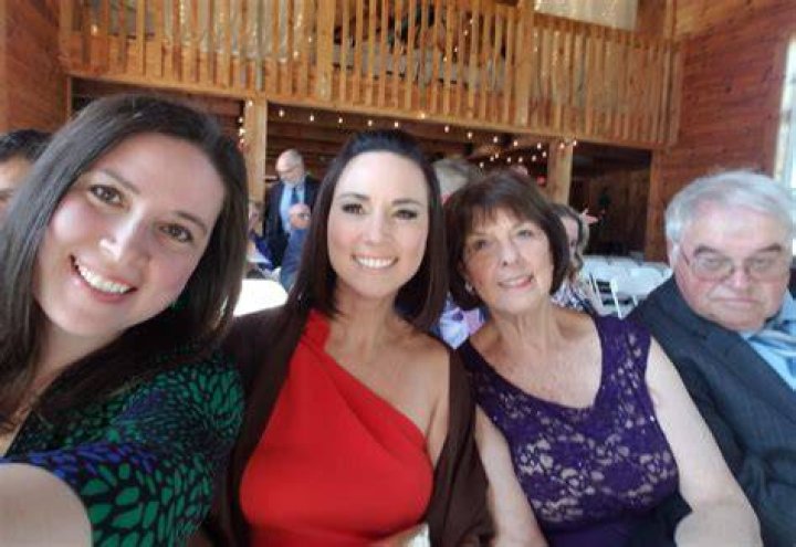 Heidi Przybyla with family members