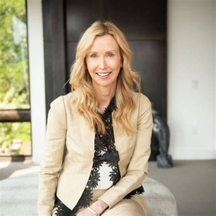 HILARY DECESARE