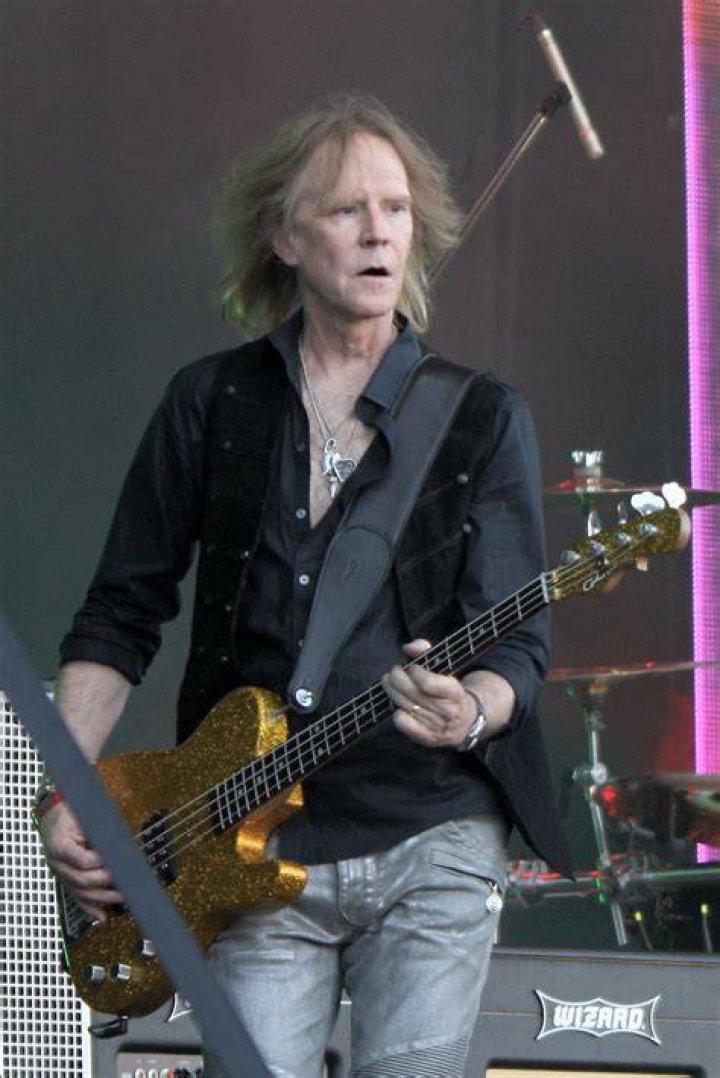How long has Tom Hamilton been the voice of the Indians?