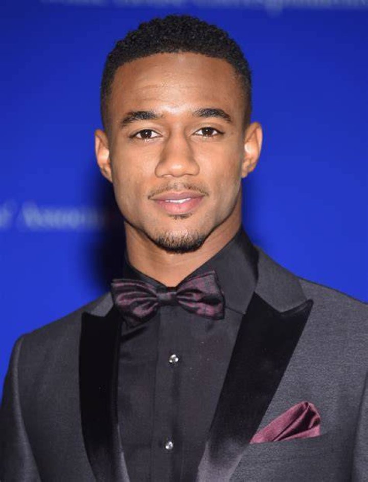 How tall is Jessie Usher
