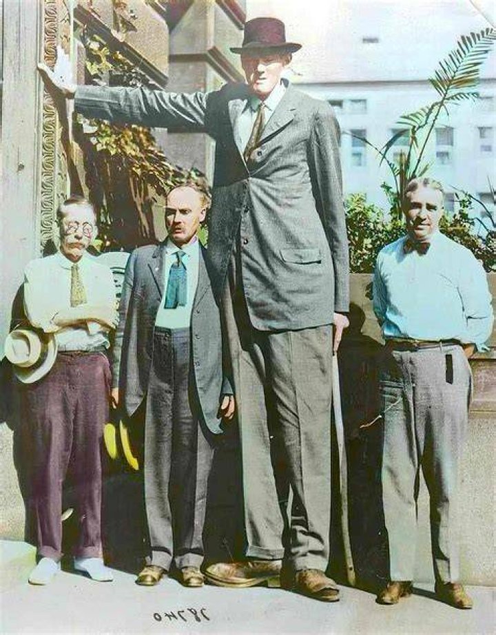 How tall is John F Kennedy