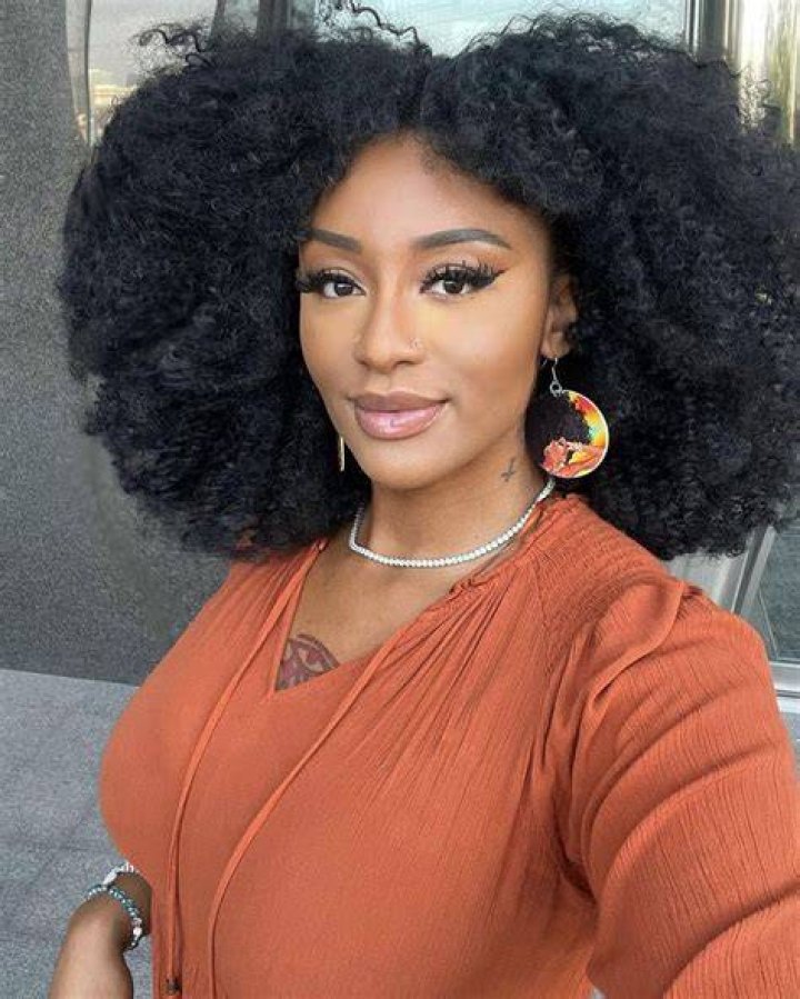 Ifeoma Nwobodo Biography, Age, Height, Husband, Net Worth, Family