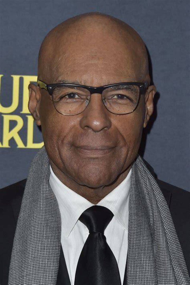 Is Michael Dorn left handed?