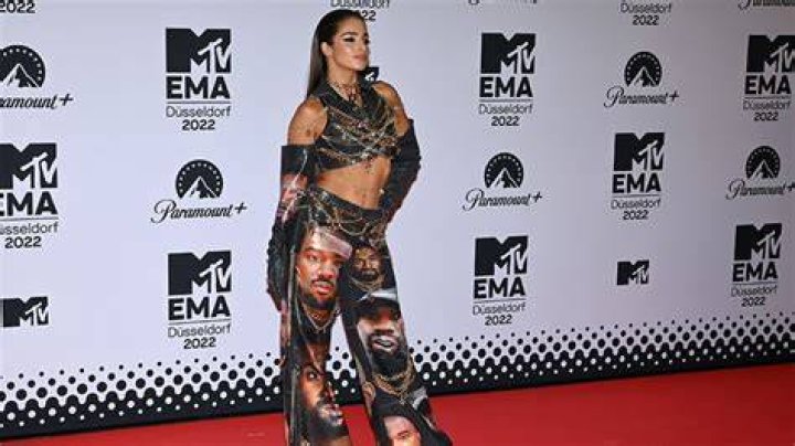 Israeli Star Wears Kanye West’s Face At EMAs