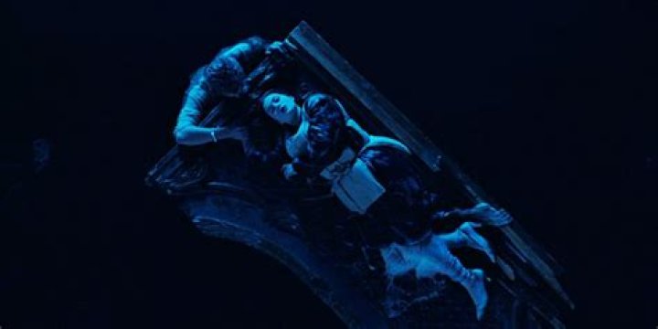 Jack And Rose On Door