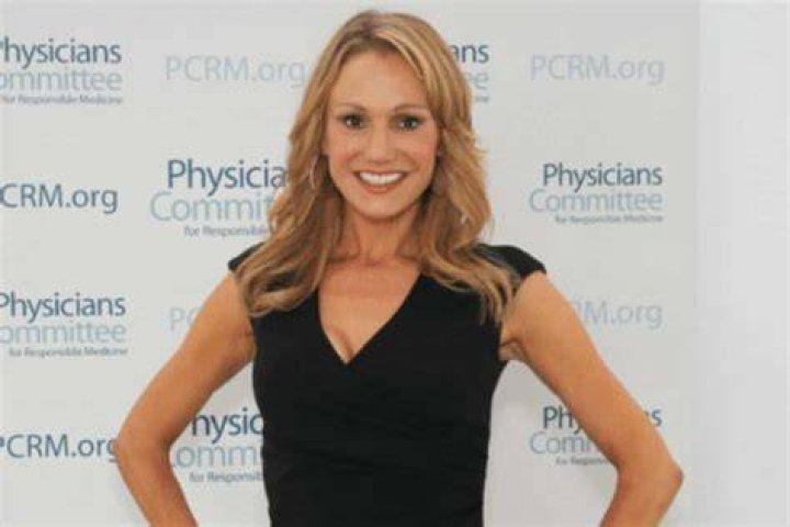 Jackie Loughery Biography, Age, Height, Husband, Net Worth, Family