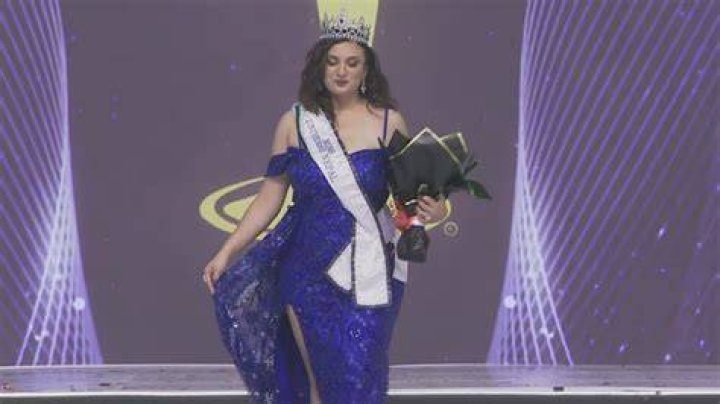 Jane Dipika Garrett beauty pageant