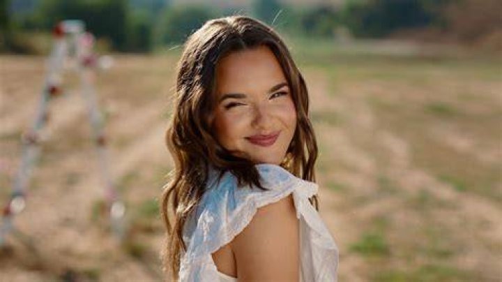 Jenna Raine