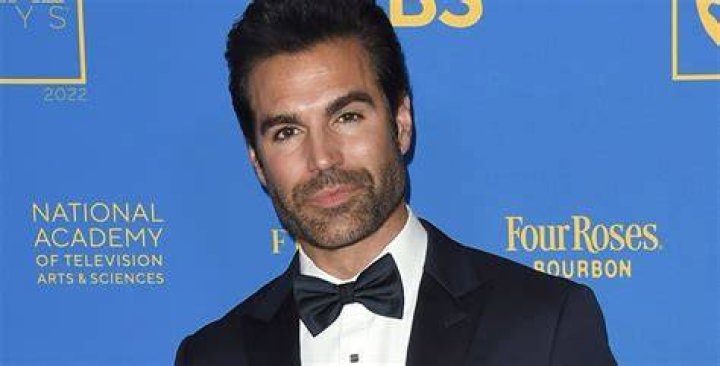 Jordi Vilasuso is an animal lover