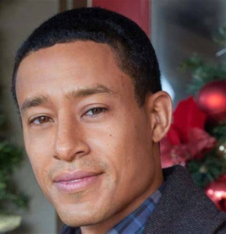 Joseph Bennett Biography, Age, Height, Wife, Net Worth, Family