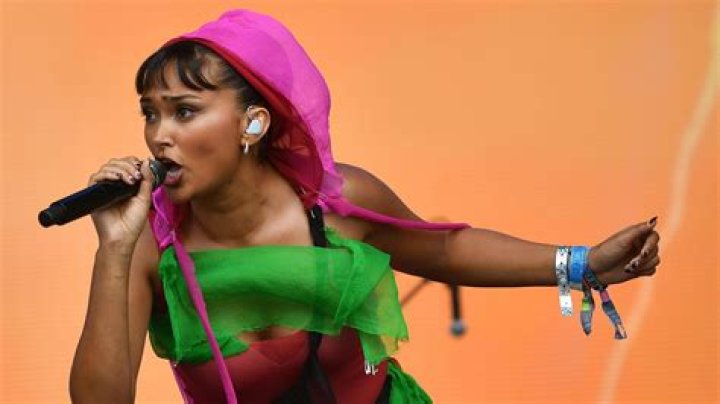 Joy Crookes