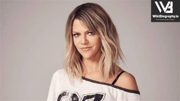 Kaitlin Olson Biography, Age, Height, Husband, Net Worth, Family
