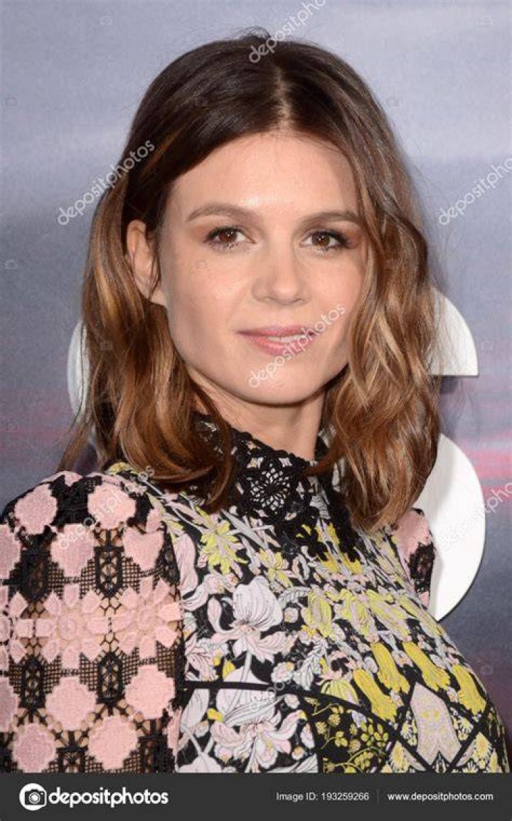 Katja Herbers (TV Actress) - 나이, 생일, 약력, 사실, 가족, 순자산, 신장 등