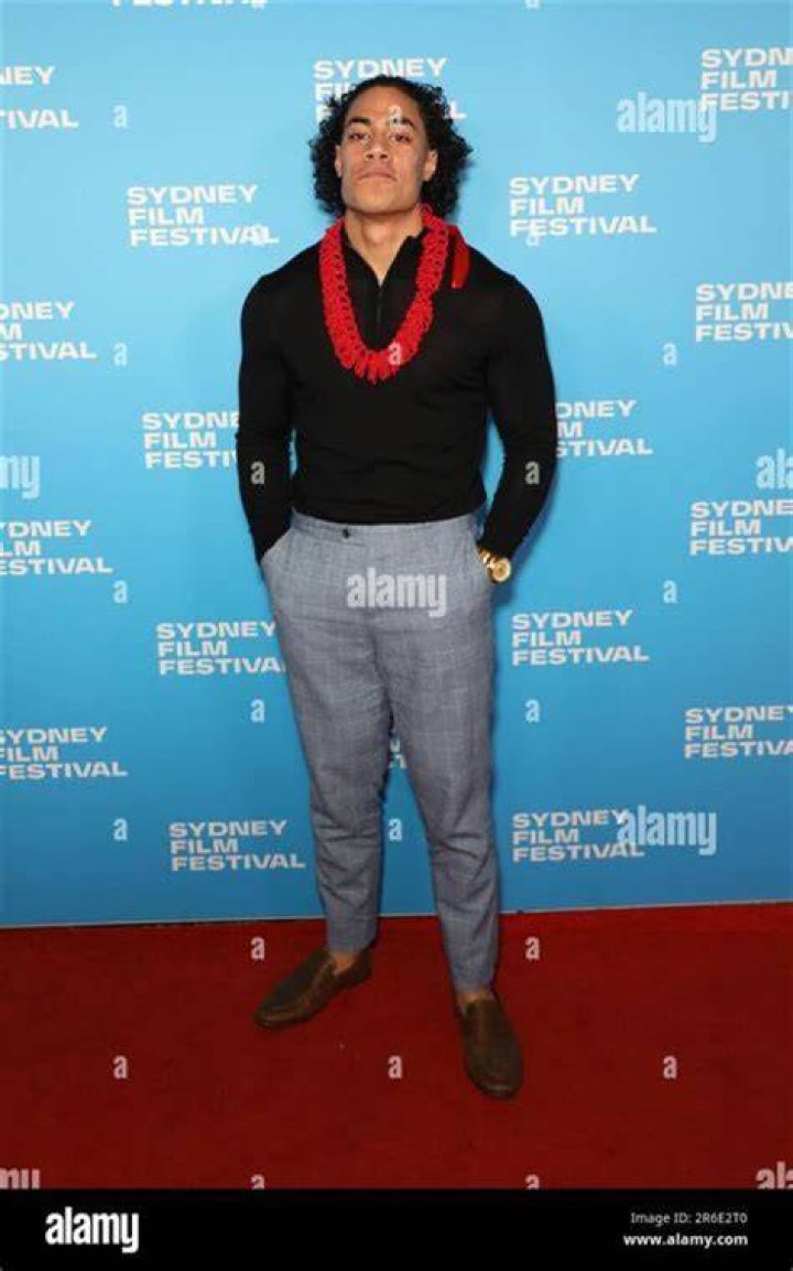Lloyd Biography, Age, Height, Wife, Net Worth, Family