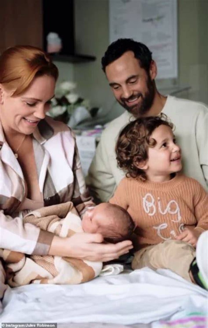MAFS: Is Jules Robinson Pregnant? Net Worth, Instagram, Age, Wiki, Biography