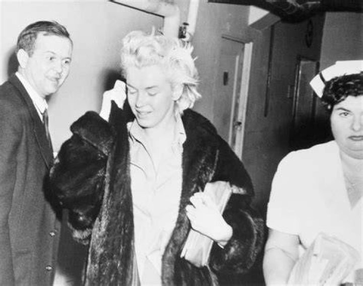 Marilyn Monroe Leaving The Hospital