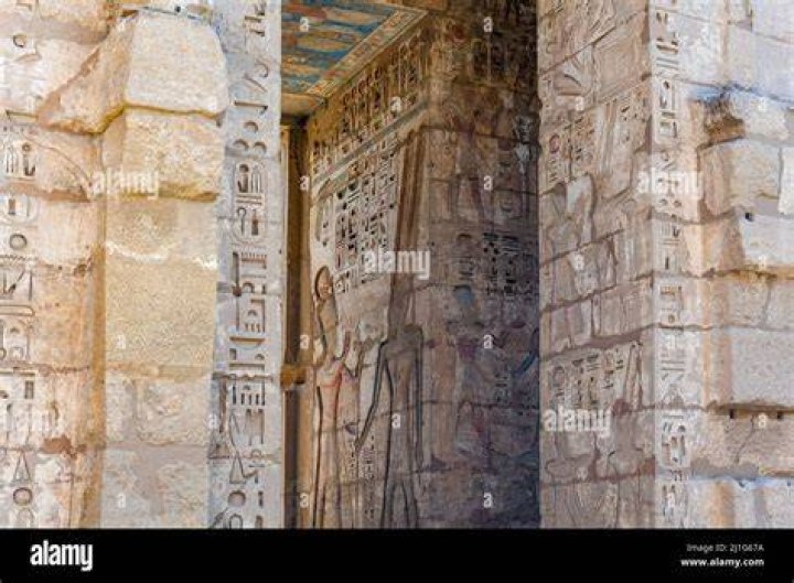 Medinet Habu Carving