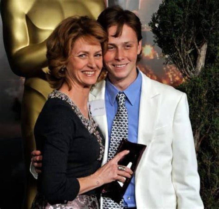 Melissa Issac with her son