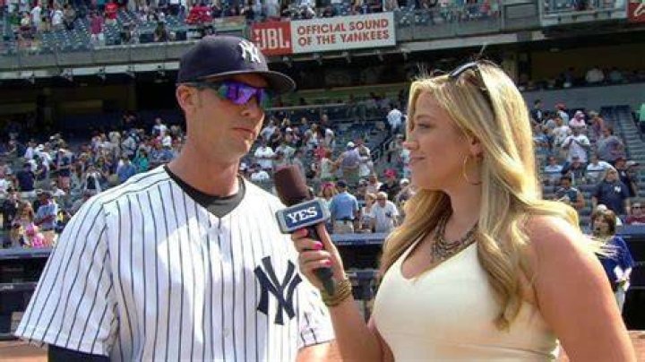 Meredith Marakovits Bio, Age, Family, Husband, YES, NY Yankees, Salary