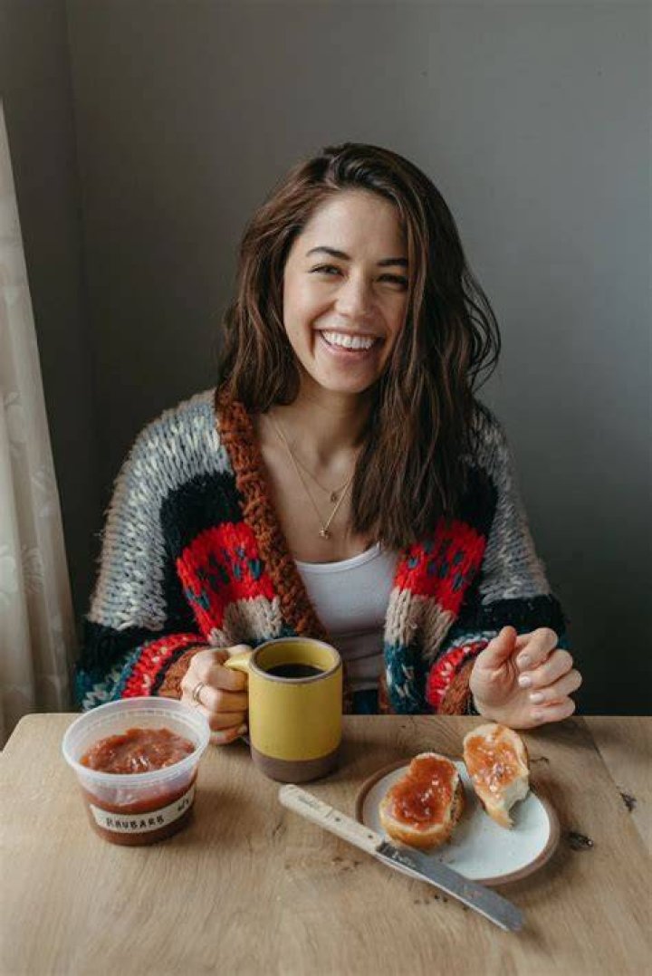 Molly Yeh Biography, Age, Height, Husband, Net Worth, Family