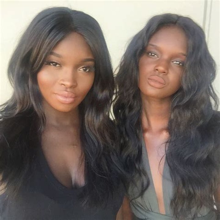 Nikki Thot with her sister Duckie Thot