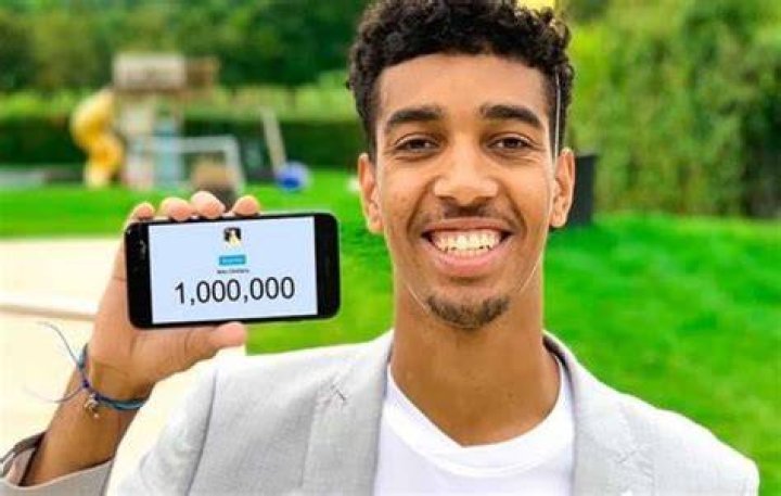 Niko Omilana- Bio, Age, Net Worth, Girlfriend, Career, Height