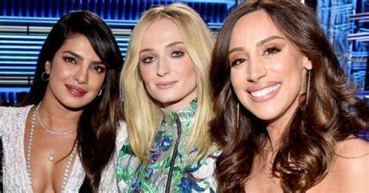 Priyanka Chopra Sophie Turner Danielle Jonas in Jonas Brothers music video sucker