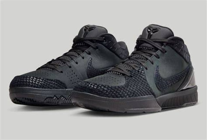 Release Reminder: Nike Kobe 4 Protro 