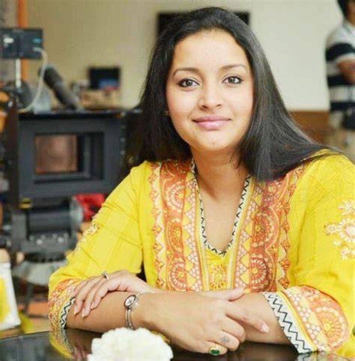Renu Desai bio