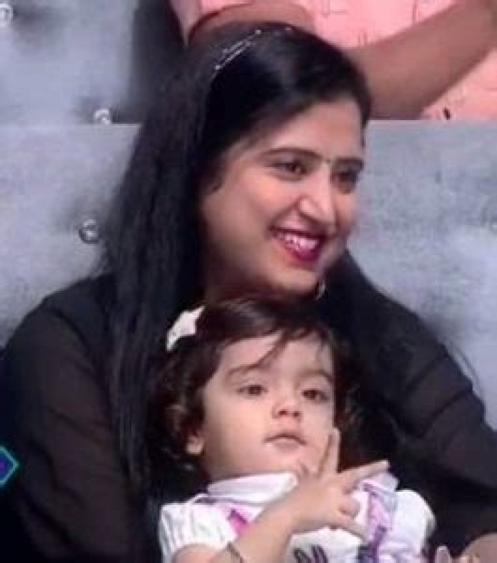 Sanchit Chanana mother and sister