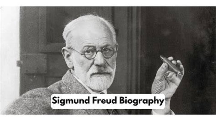 Sigmund Freud Biography, Age, Height, Wife, Net Worth, Family