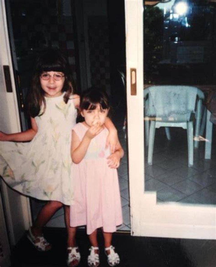 Sole Bovelli with her older sister Diamante Bovelli