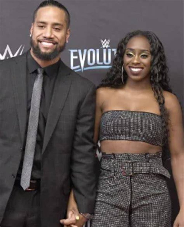 Takecia Travis with her husband and kids